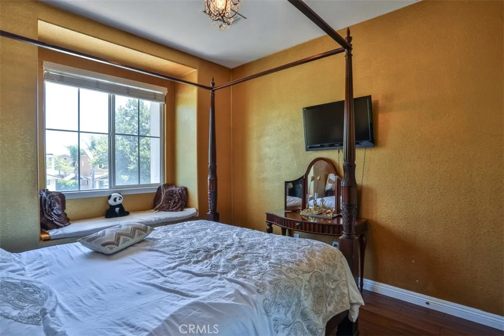 15474 Petunia Street, Fontana, California 92336 home-pic-49